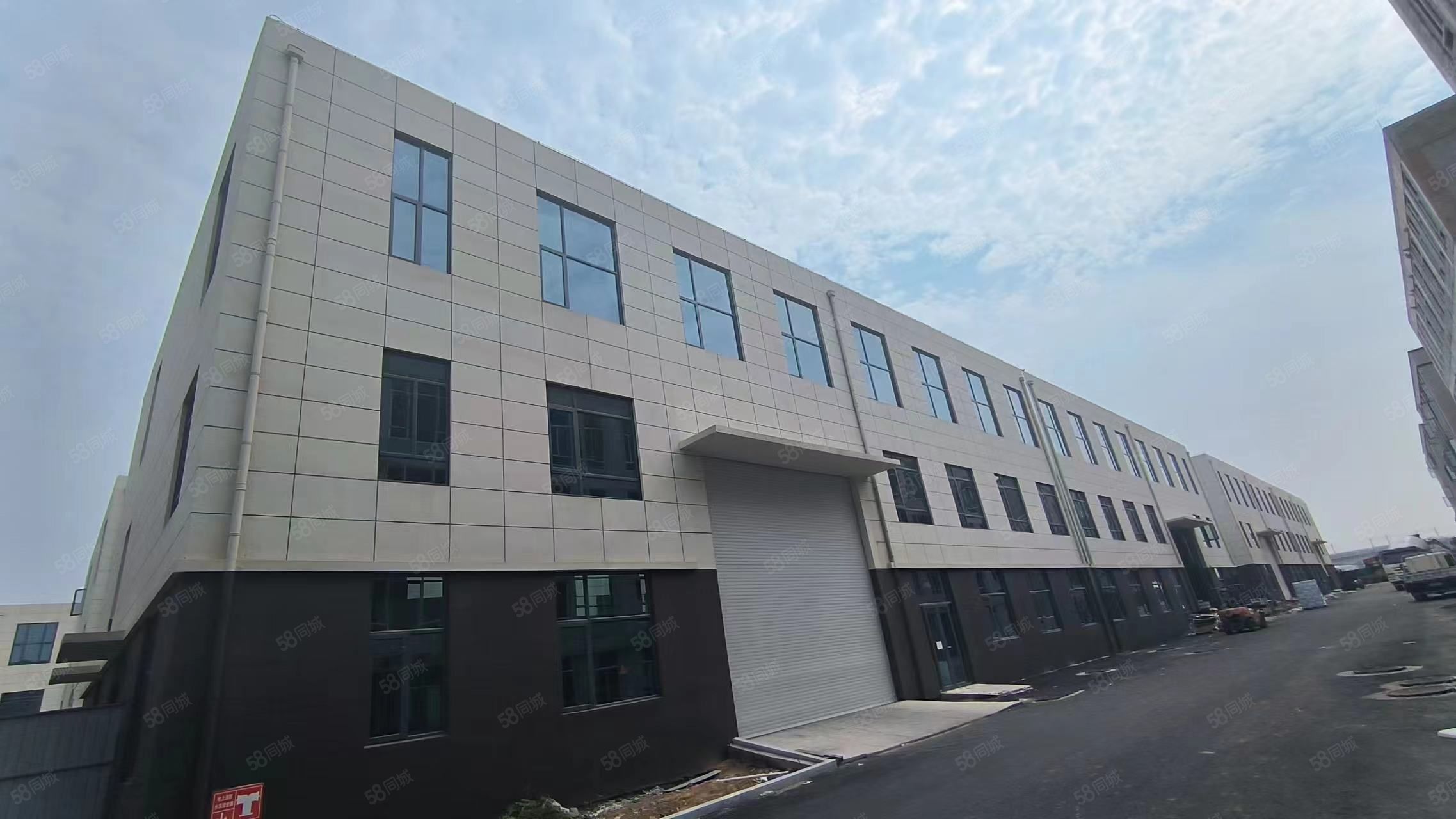 (出租) 开发区单层独院3900平，层高9米，带航车，带空地3亩