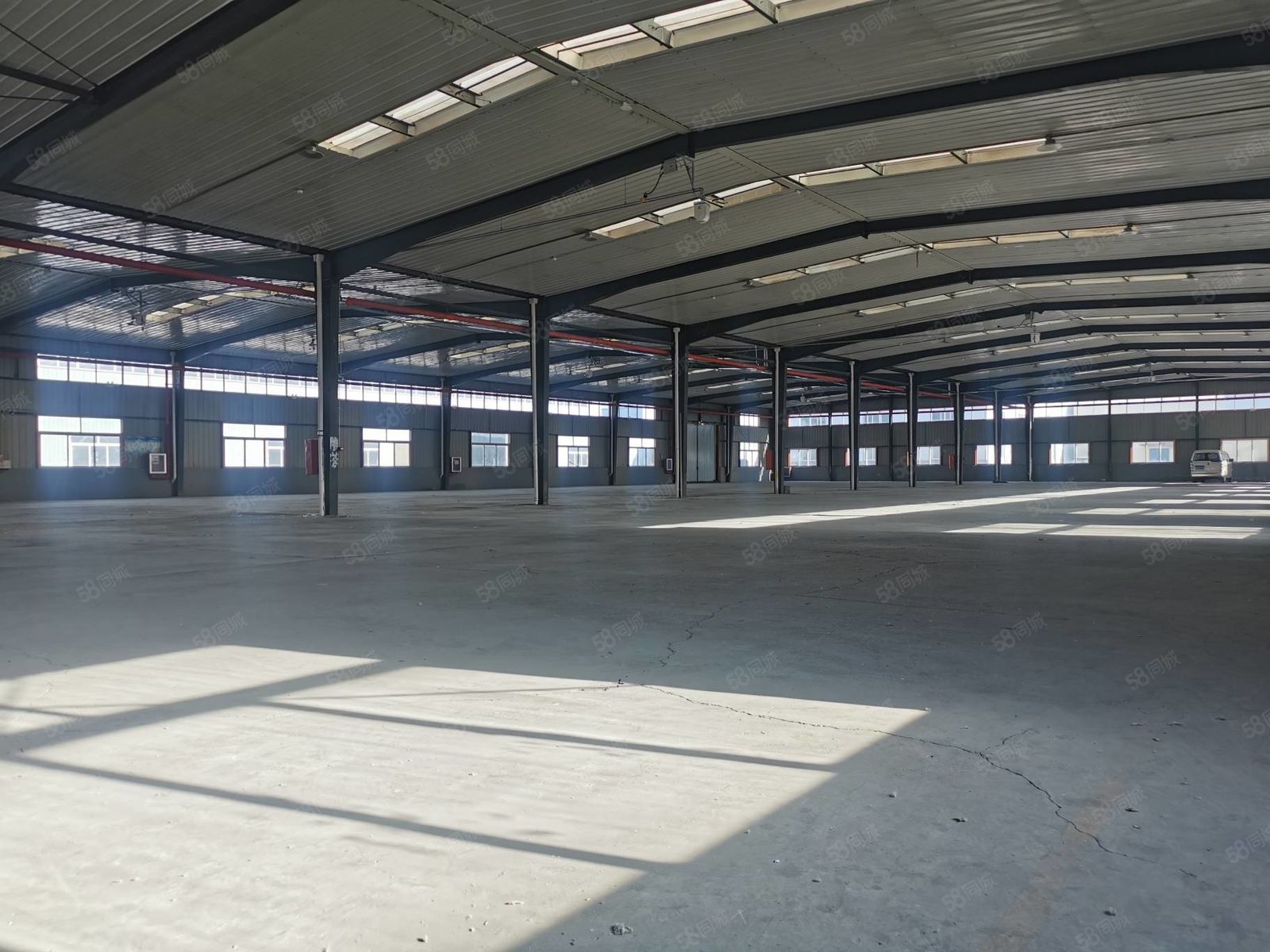 (出租) 昆山开发区东龙路厂房出租，2000平，可做仓库。