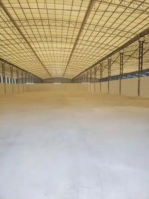 (出租) 停车方便，出行交通便捷